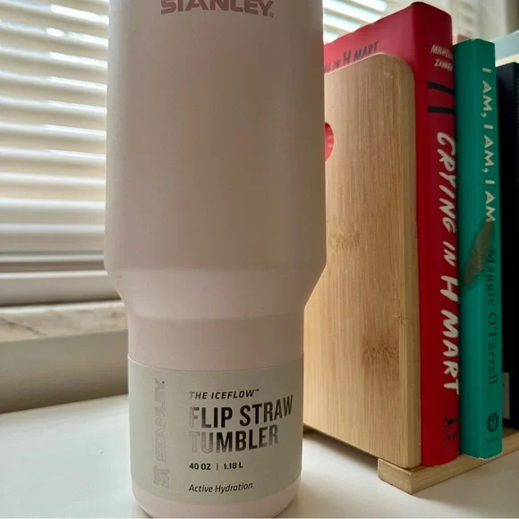 NWT Stanley 40-oz Stainless Steel Flip Straw Tumbler Rose Quartz - Picture 3 of 5